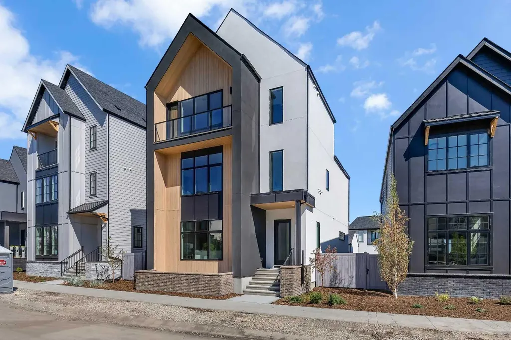 336 Normandy Drive SW Calgary AB T3E 7J6
