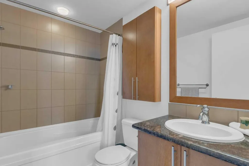 817 15 Avenue SW Calgary AB T2R 0H8
