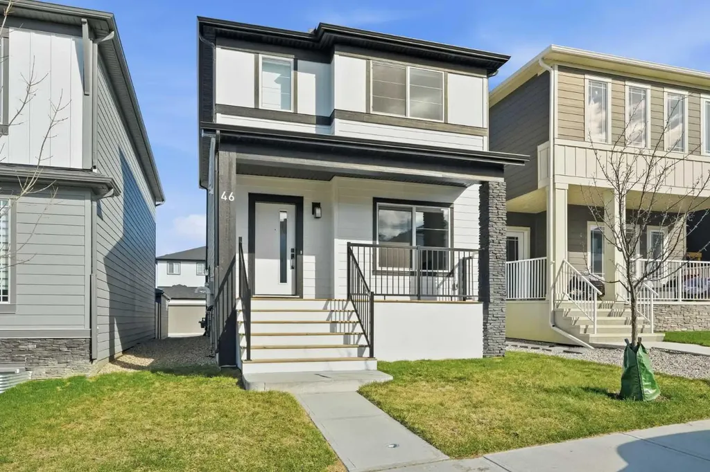 46 Versant View SW Calgary AB T2Y0S8