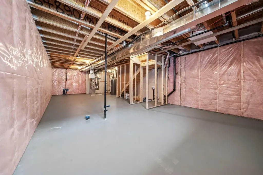 46 Versant View SW Calgary AB T2Y0S8