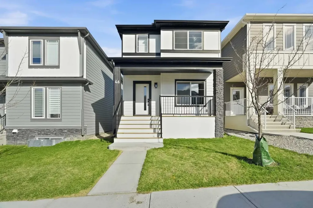 46 Versant View SW Calgary AB T2Y0S8