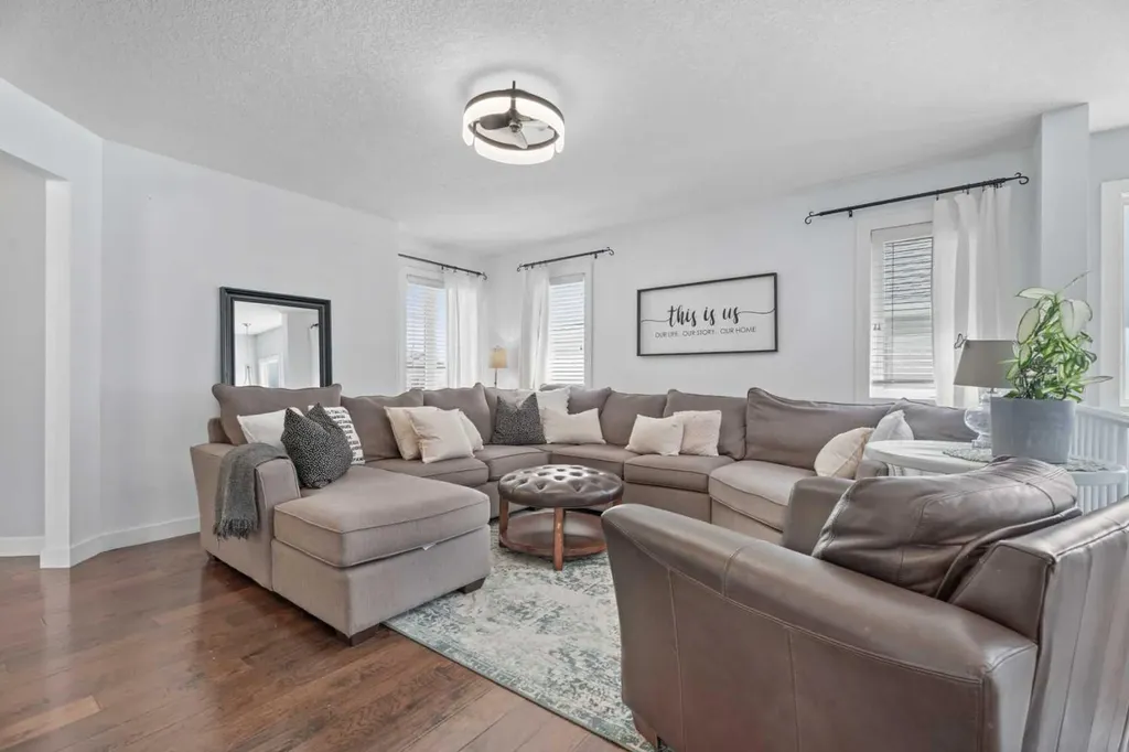 64 Drake Landing Crescent Okotoks AB T1S0E6