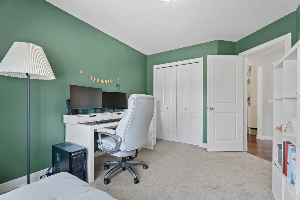64 Drake Landing Crescent Okotoks AB T1S0E6