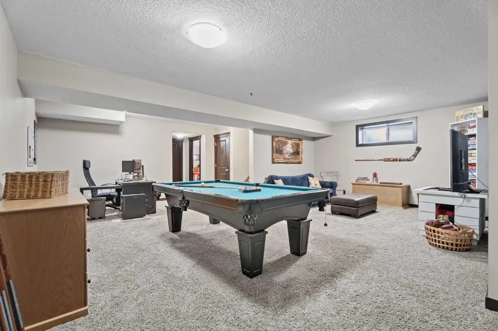 64 Drake Landing Crescent Okotoks AB T1S0E6