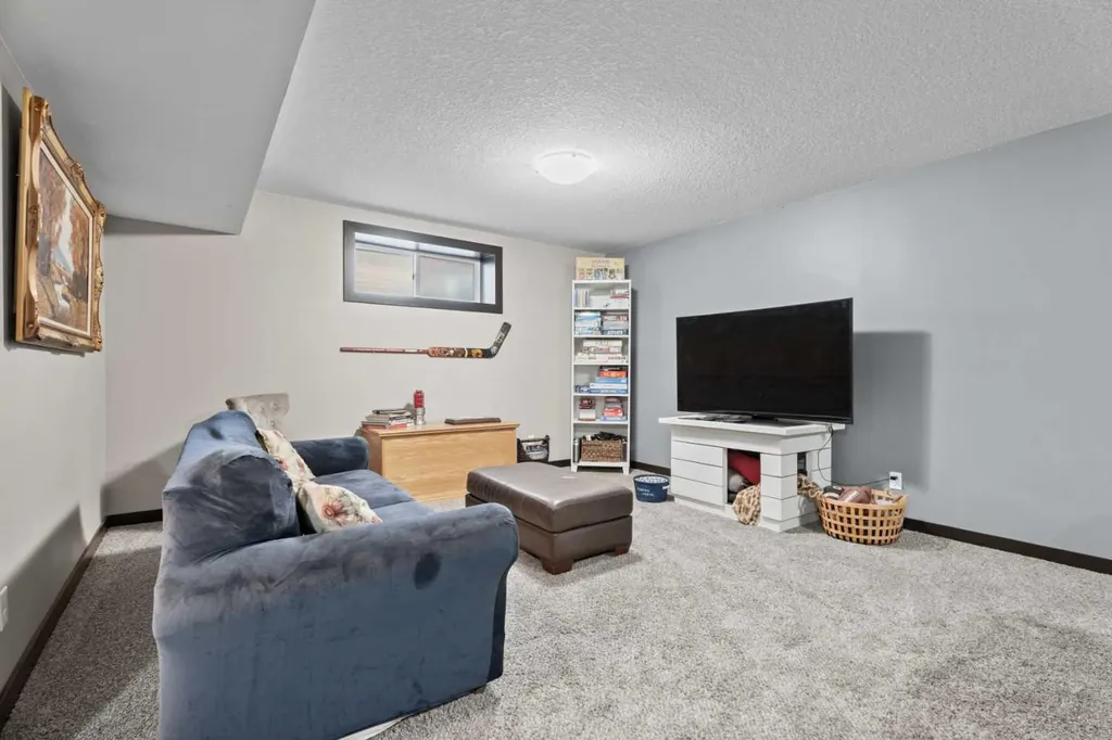 64 Drake Landing Crescent Okotoks AB T1S0E6