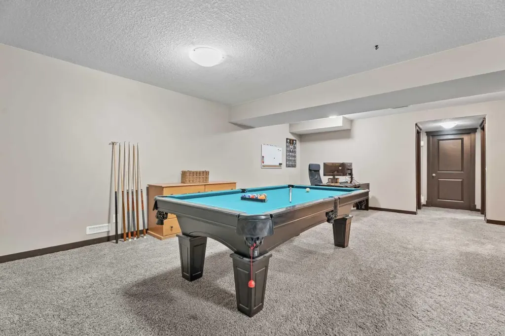64 Drake Landing Crescent Okotoks AB T1S0E6