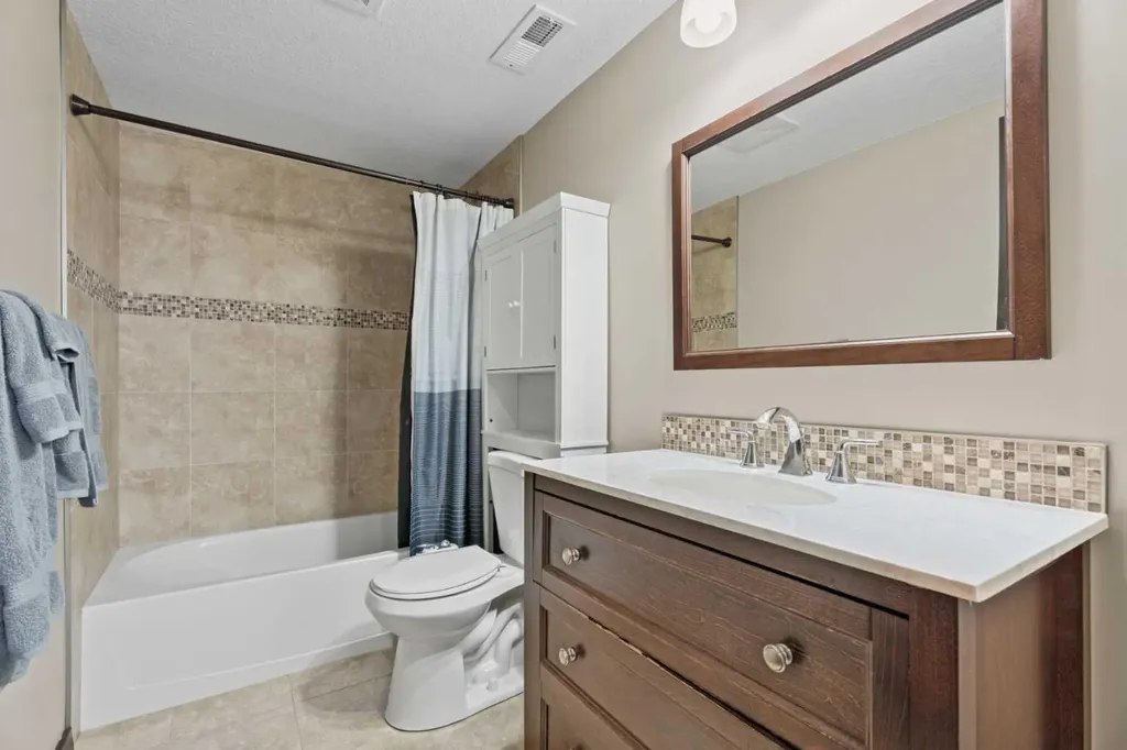 64 Drake Landing Crescent Okotoks AB T1S0E6