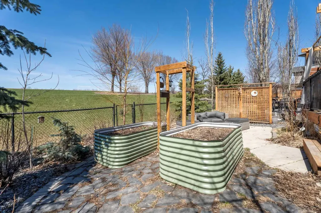 64 Drake Landing Crescent Okotoks AB T1S0E6