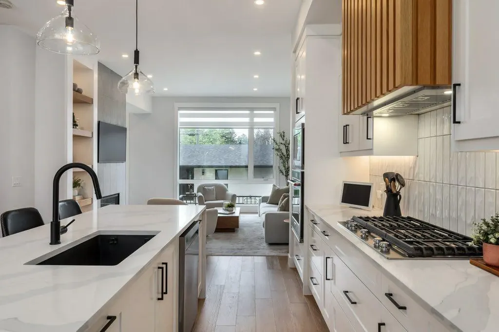 3010 26a Street SW Calgary AB T3E 2E1