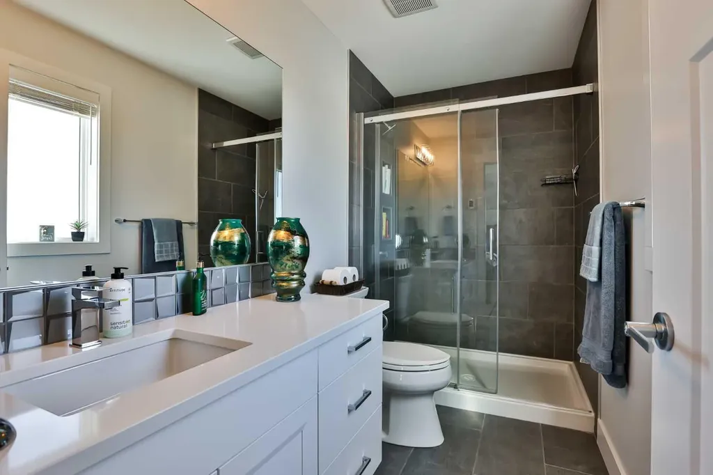 942 Miners Boulevard W Lethbridge AB T1J 5S6
