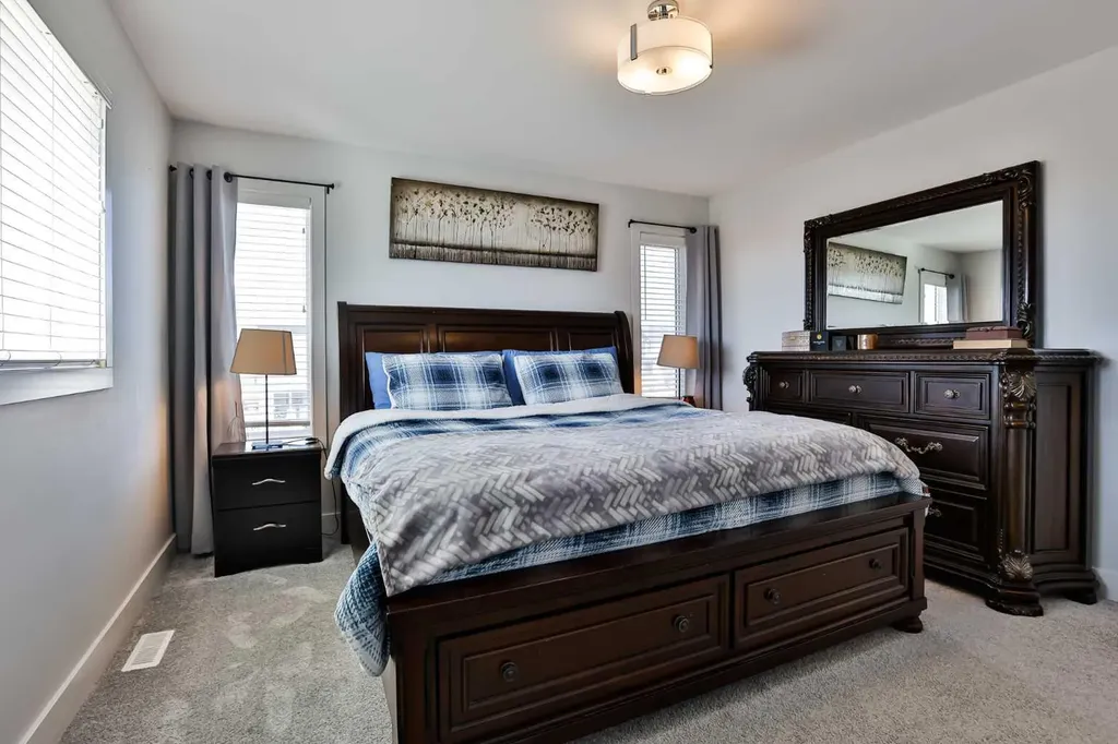 942 Miners Boulevard W Lethbridge AB T1J 5S6