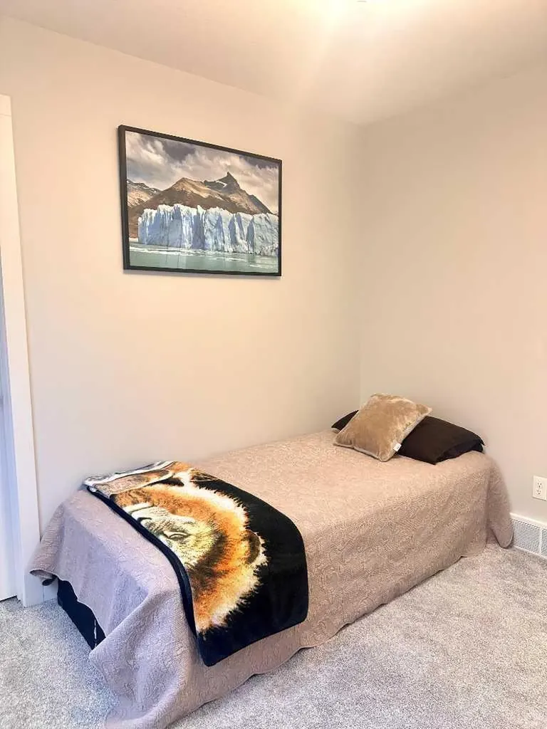 942 Miners Boulevard W Lethbridge AB T1J 5S6