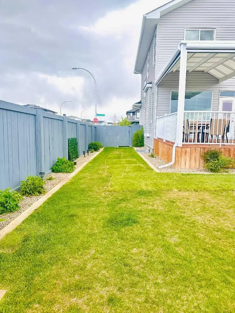 942 Miners Boulevard W Lethbridge AB T1J 5S6