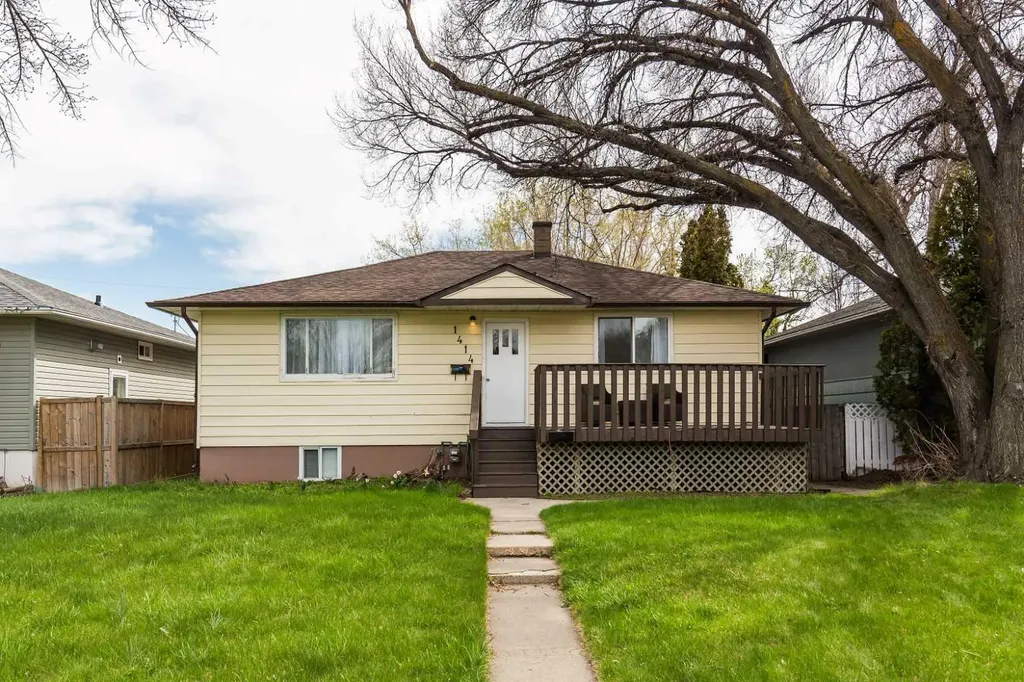 1414 13 Avenue S Lethbridge AB T1K 0R5
