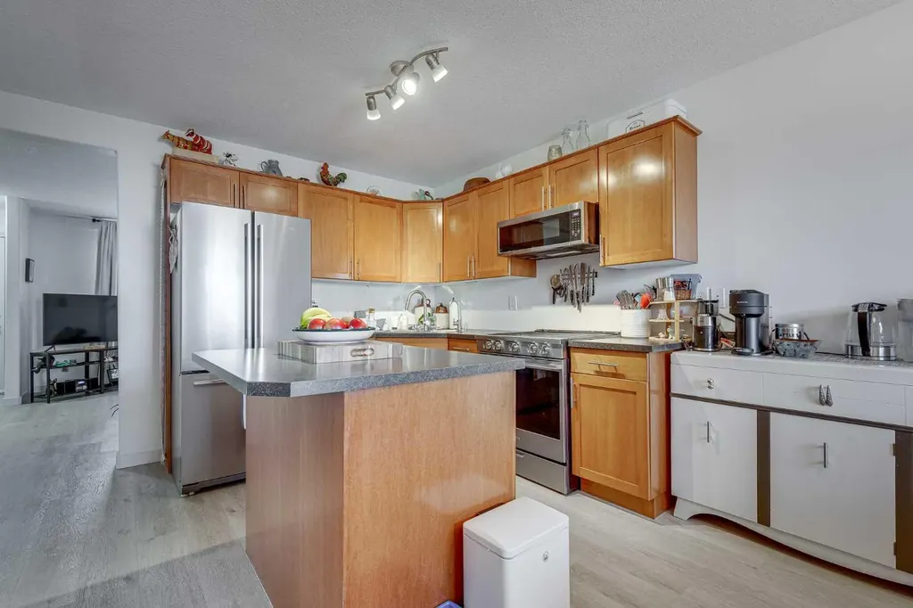 31 Kerry Wood Mews Red Deer AB T4N 7B8