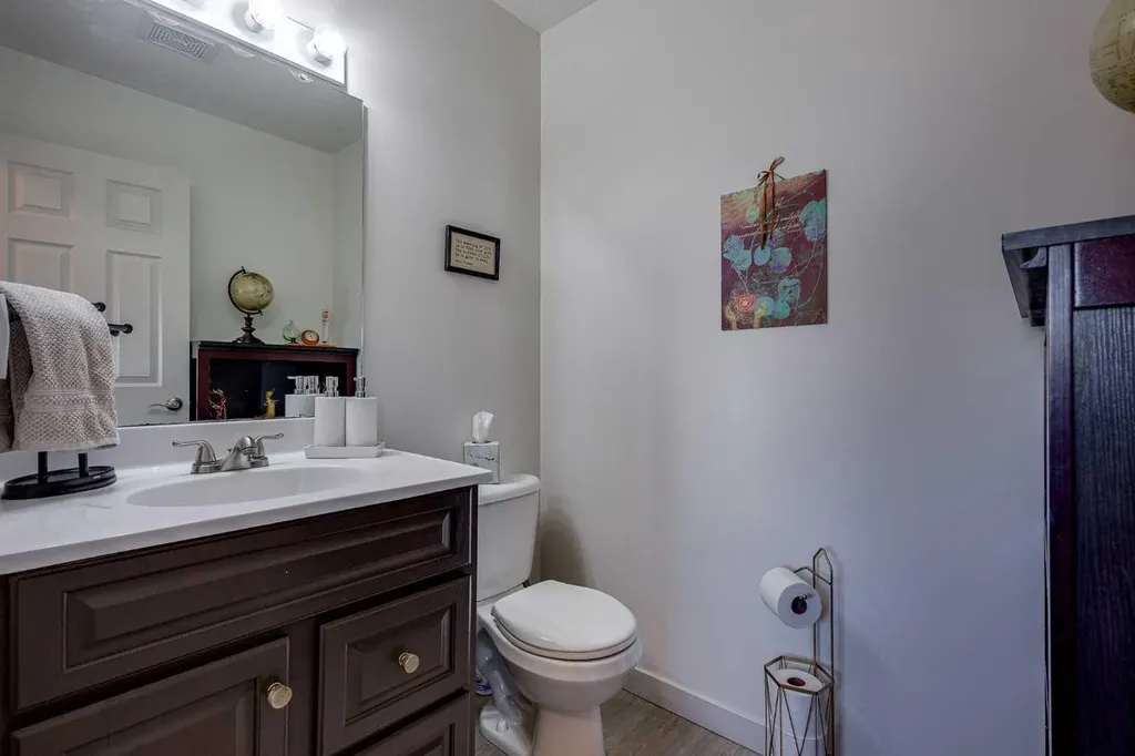 31 Kerry Wood Mews Red Deer AB T4N 7B8