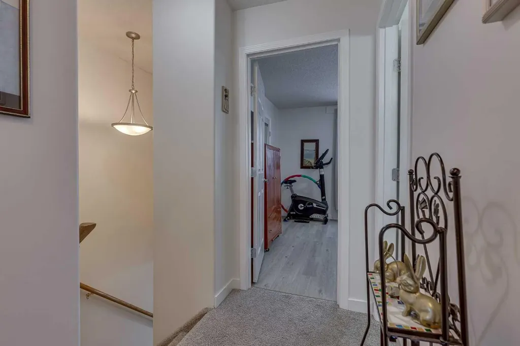 31 Kerry Wood Mews Red Deer AB T4N 7B8