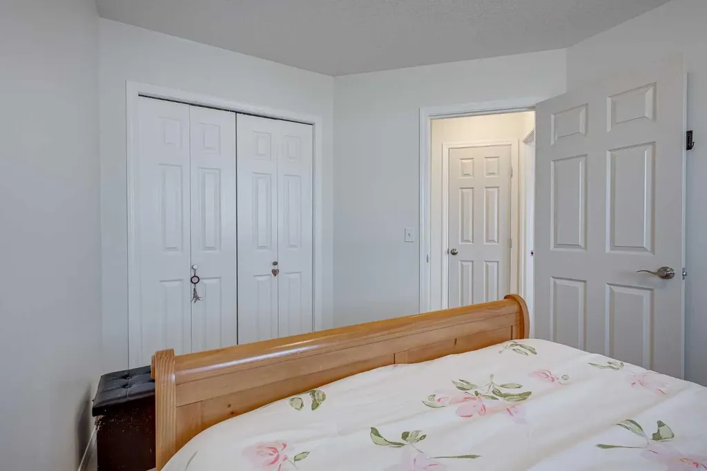 31 Kerry Wood Mews Red Deer AB T4N 7B8