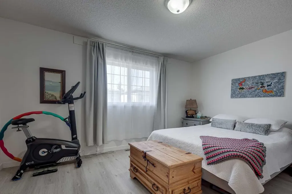 31 Kerry Wood Mews Red Deer AB T4N 7B8