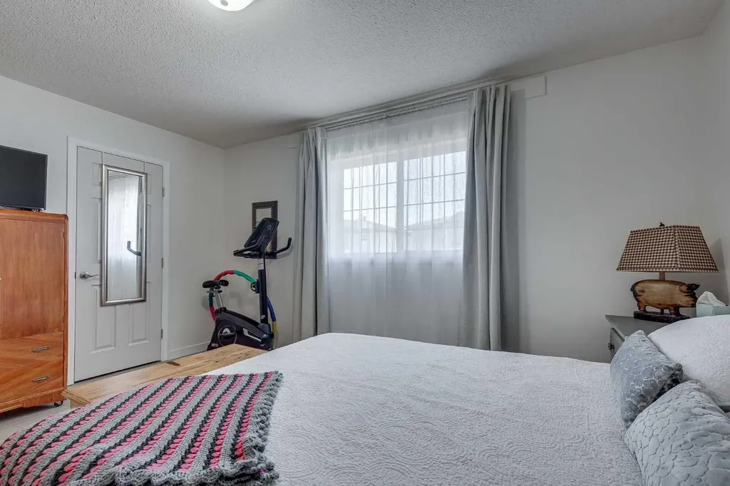 31 Kerry Wood Mews Red Deer AB T4N 7B8