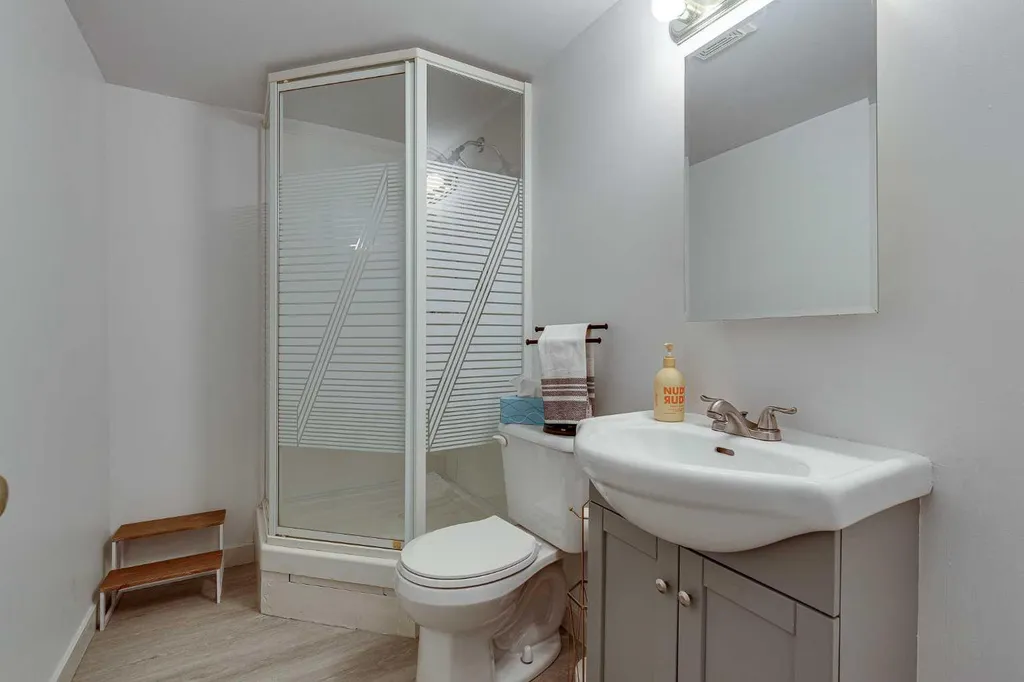 31 Kerry Wood Mews Red Deer AB T4N 7B8
