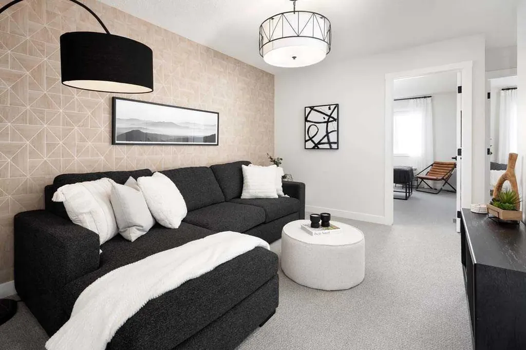 5044 154 Avenue SW Calgary AB T2Y1C3