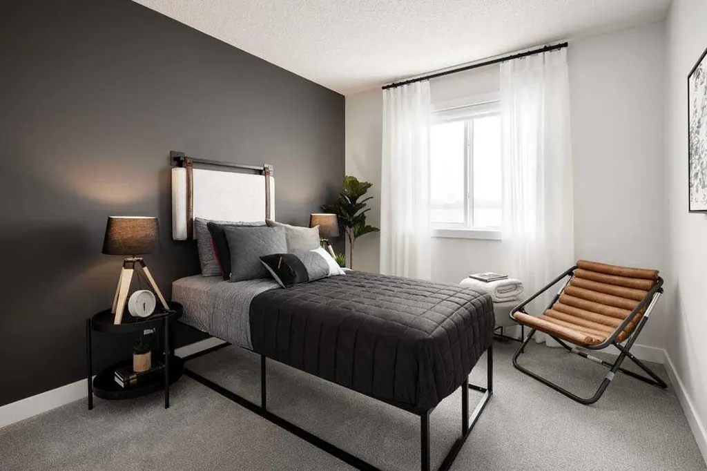5044 154 Avenue SW Calgary AB T2Y1C3