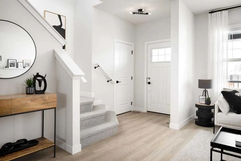 5044 154 Avenue SW Calgary AB T2Y1C3