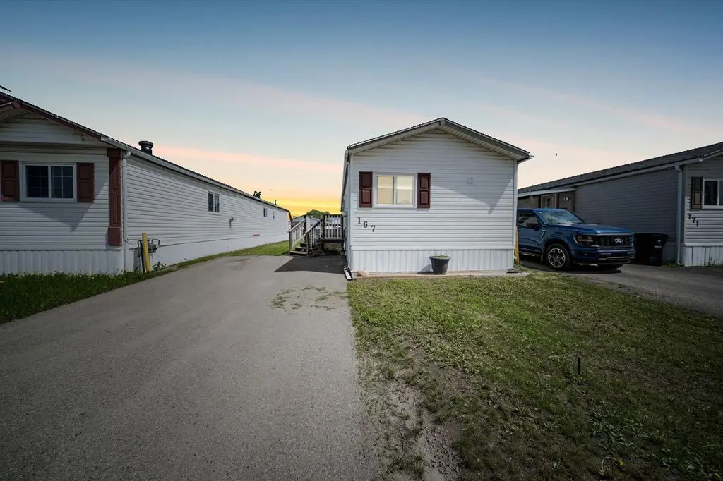 167 Grant Way Fort Mcmurray AB T9H 5J3