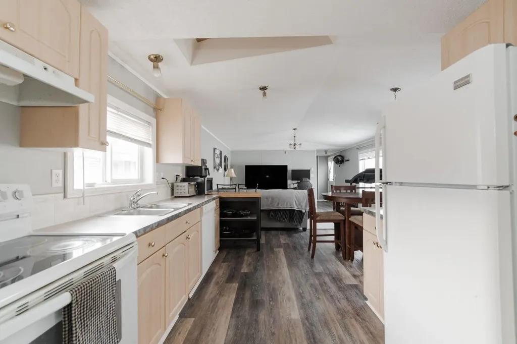 167 Grant Way Fort Mcmurray AB T9H 5J3