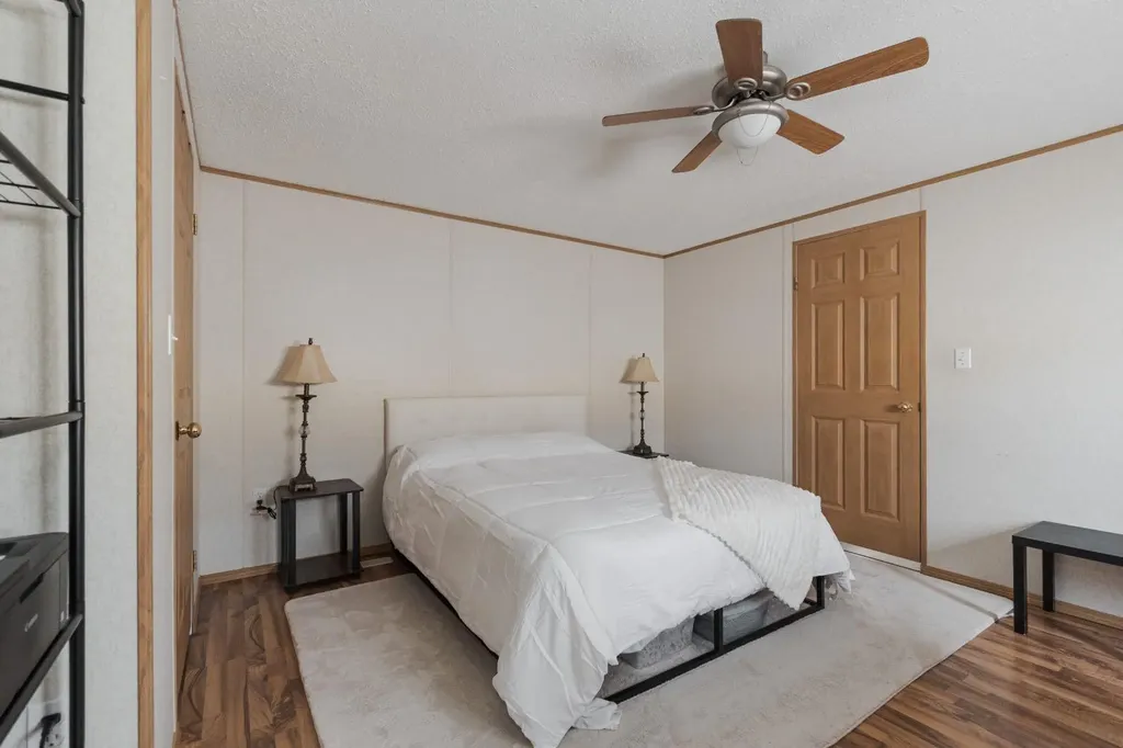 167 Grant Way Fort Mcmurray AB T9H 5J3