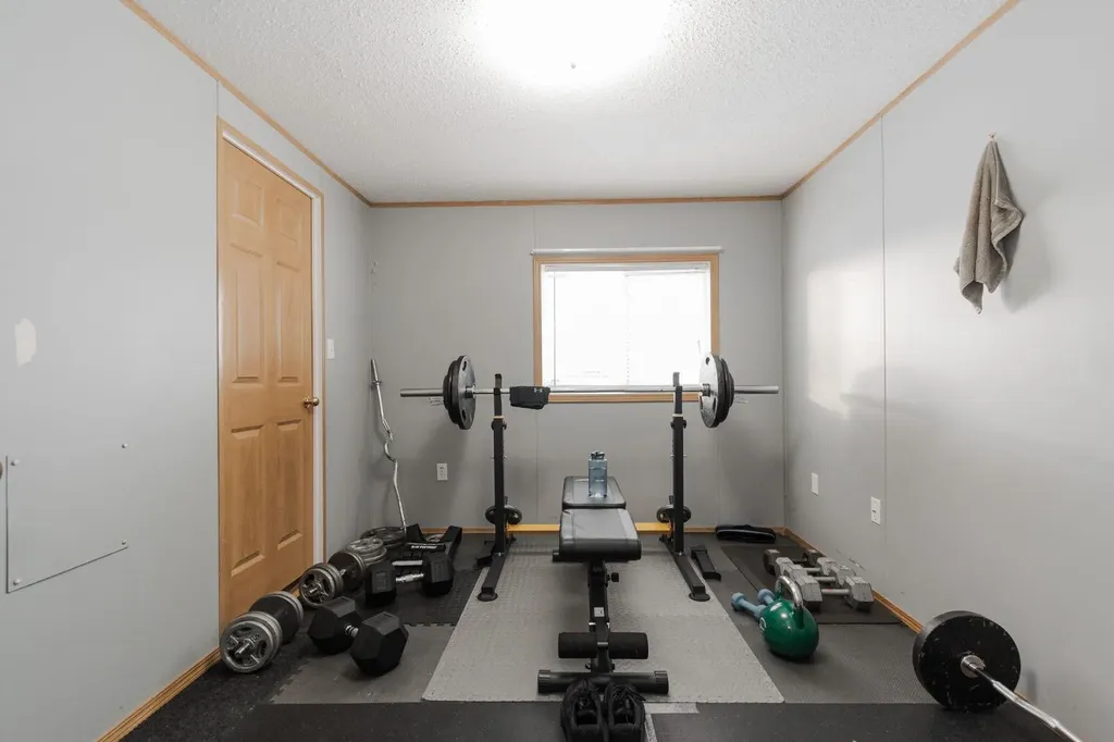 167 Grant Way Fort Mcmurray AB T9H 5J3