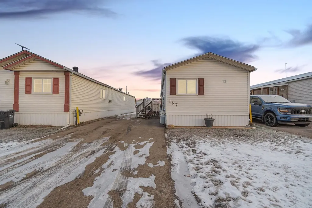 167 Grant Way Fort Mcmurray AB T9H 5J3