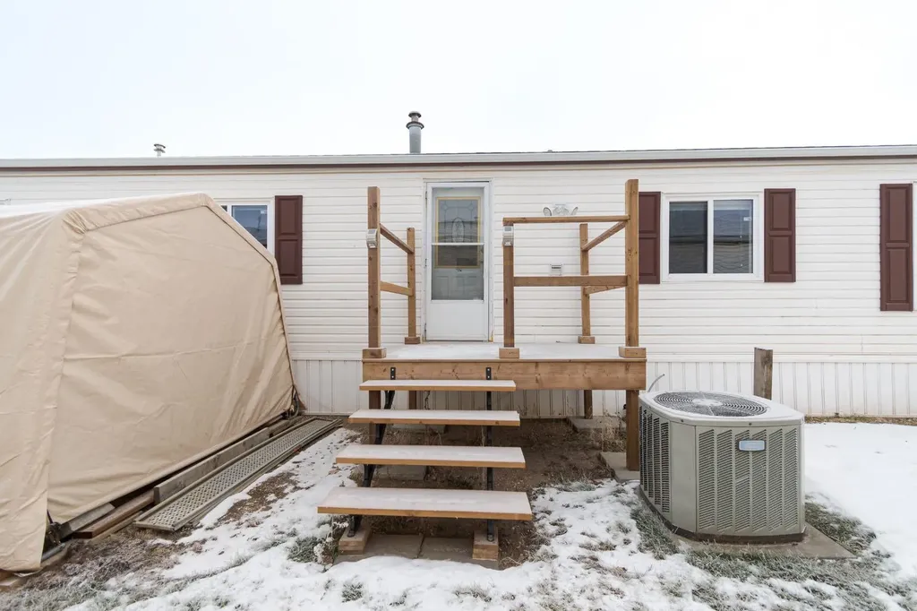 167 Grant Way Fort Mcmurray AB T9H 5J3