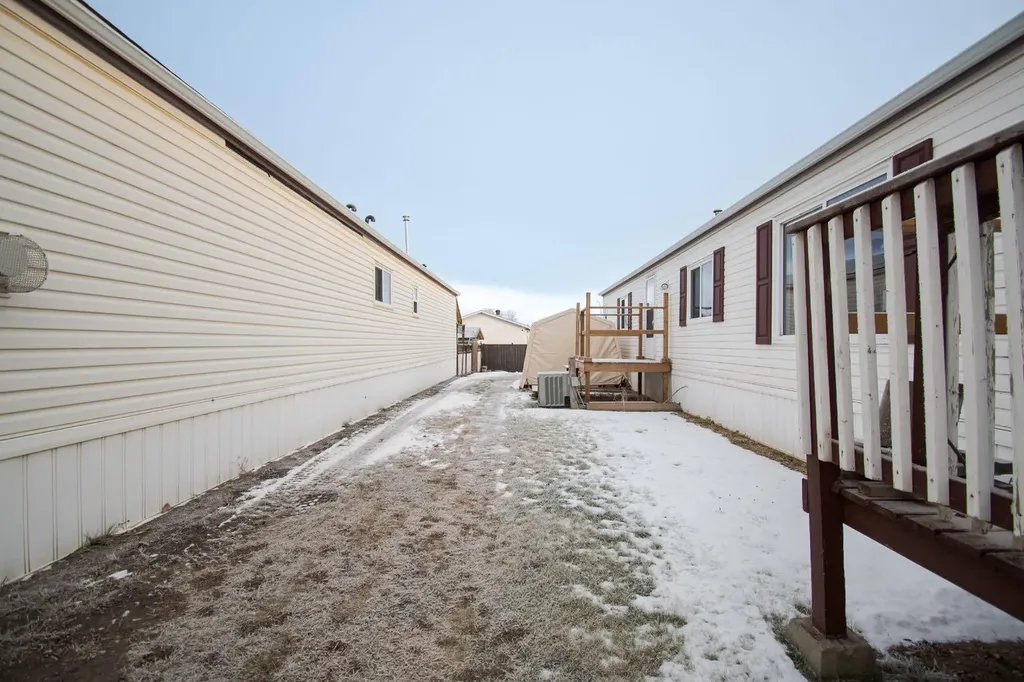 167 Grant Way Fort Mcmurray AB T9H 5J3