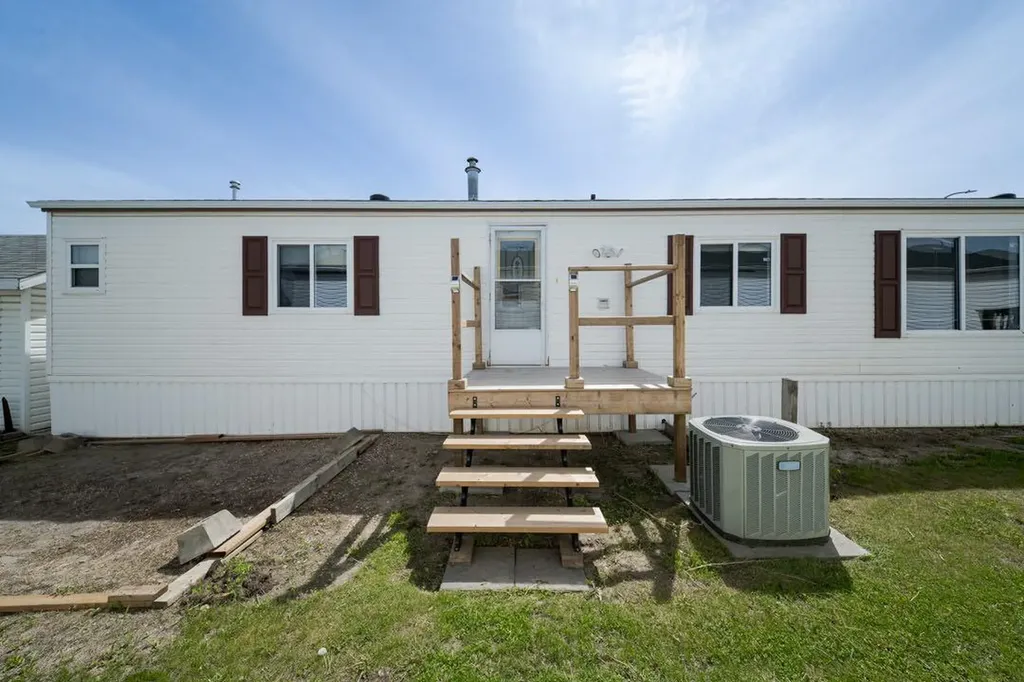 167 Grant Way Fort Mcmurray AB T9H 5J3