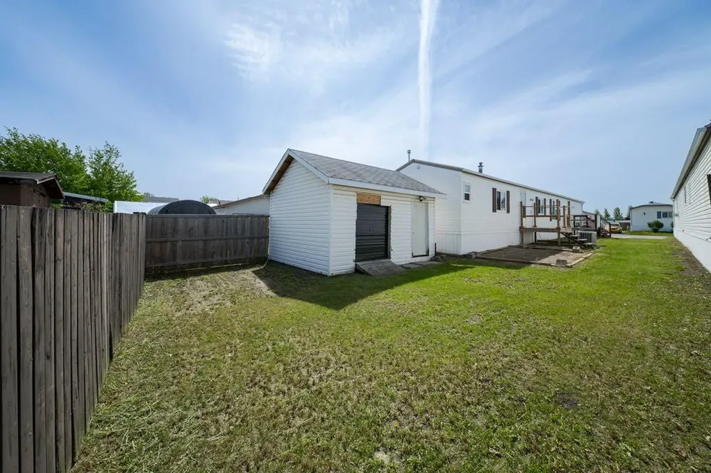 167 Grant Way Fort Mcmurray AB T9H 5J3