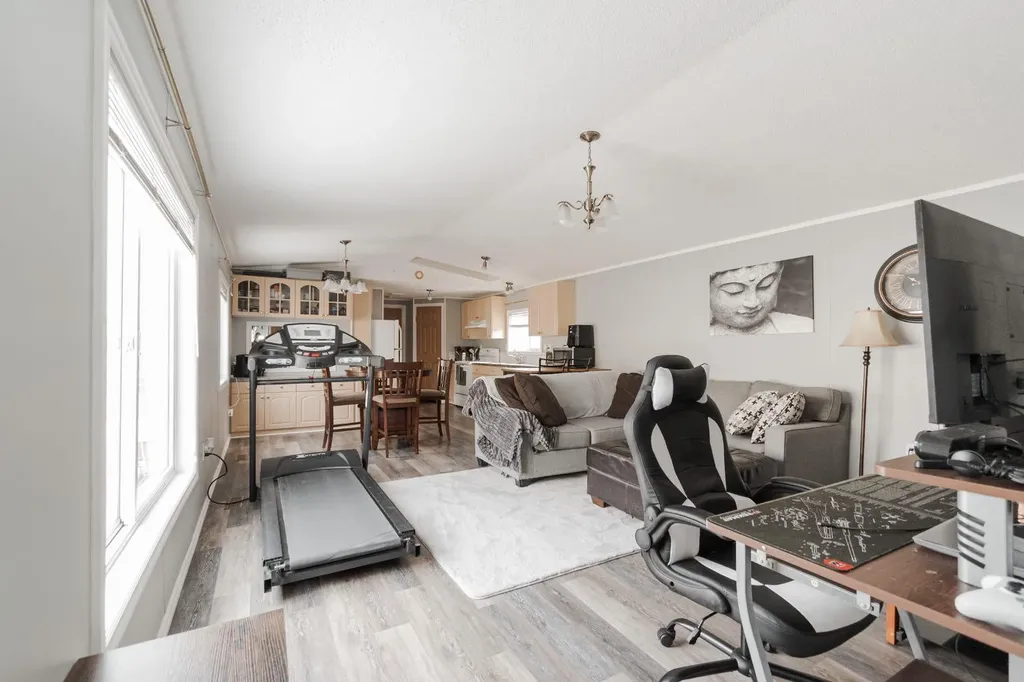 167 Grant Way Fort Mcmurray AB T9H 5J3