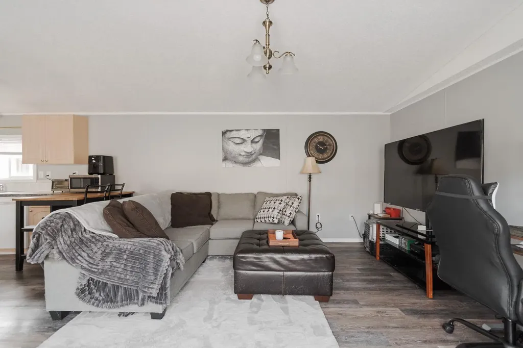 167 Grant Way Fort Mcmurray AB T9H 5J3