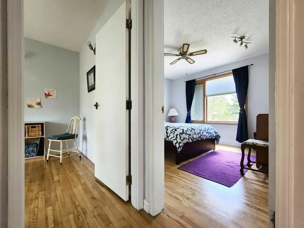 628 19th Street S Lethbridge AB T1J 3G7