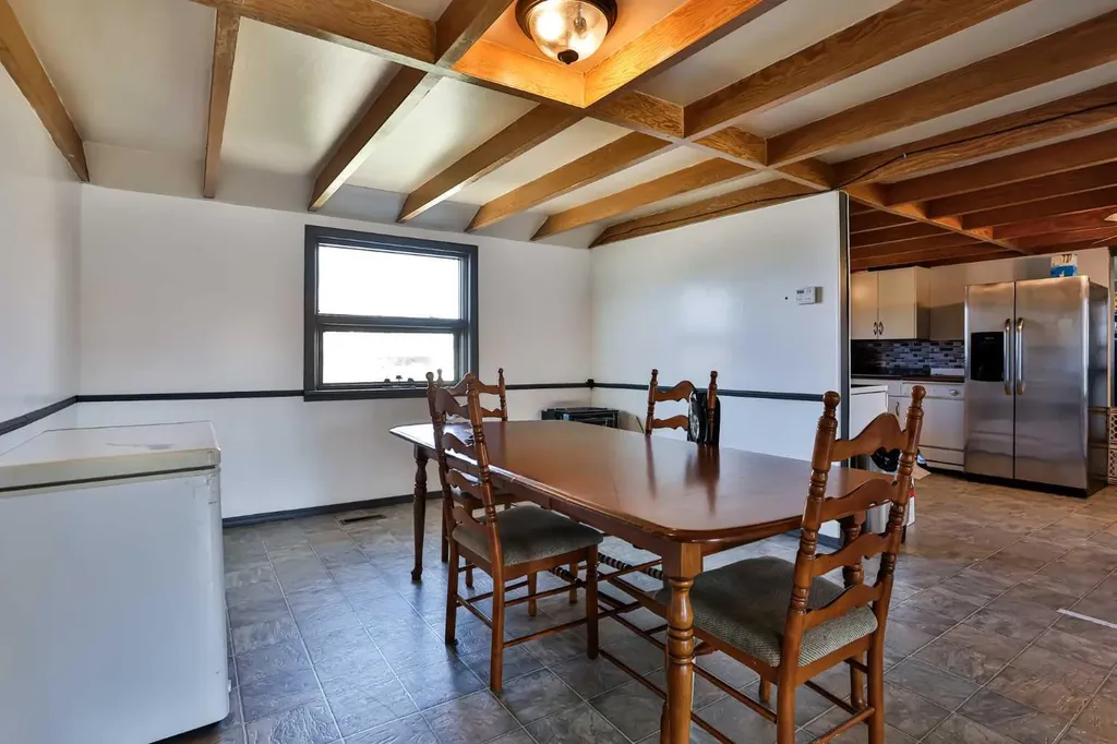209 3 Avenue Warner AB T0K 2L0
