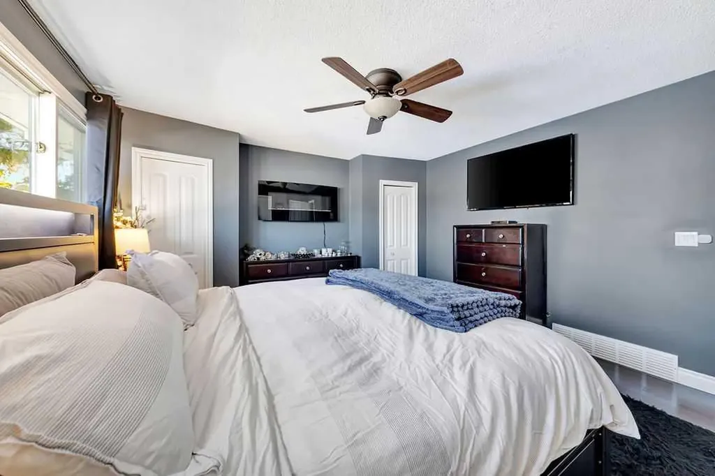 1206 1 Avenue Wainwright AB T9W 5A1