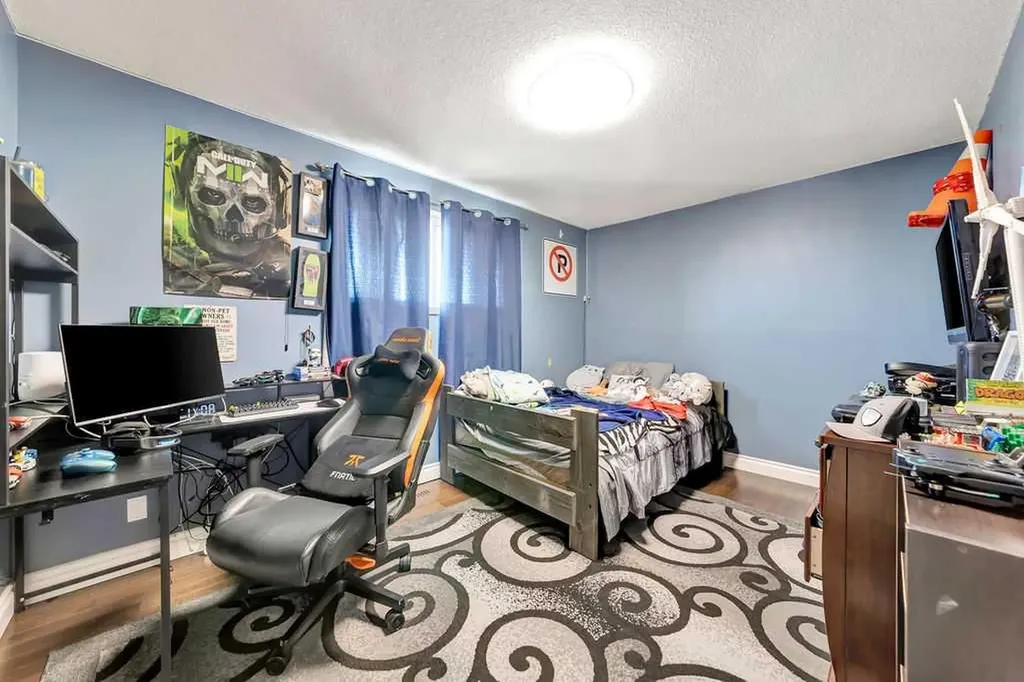 1206 1 Avenue Wainwright AB T9W 5A1