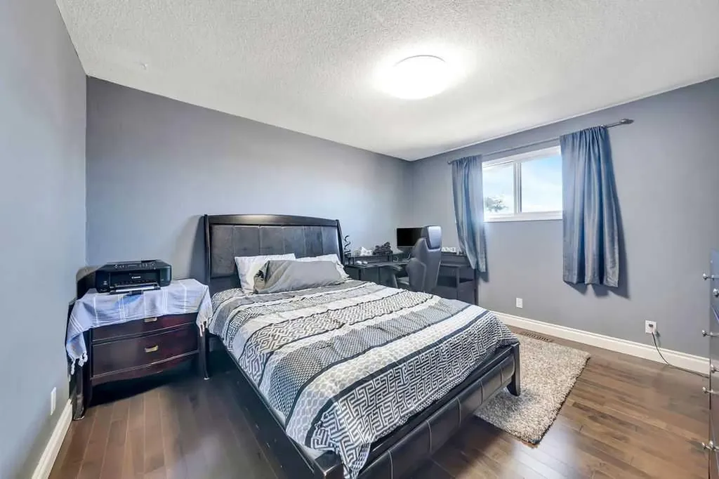 1206 1 Avenue Wainwright AB T9W 5A1