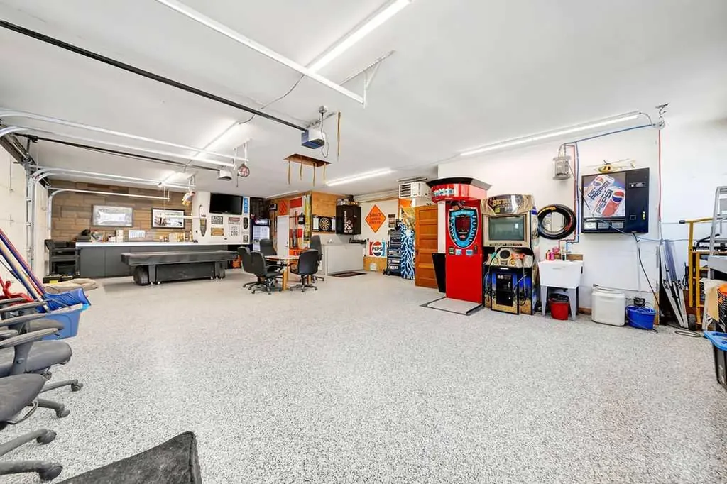 1206 1 Avenue Wainwright AB T9W 5A1