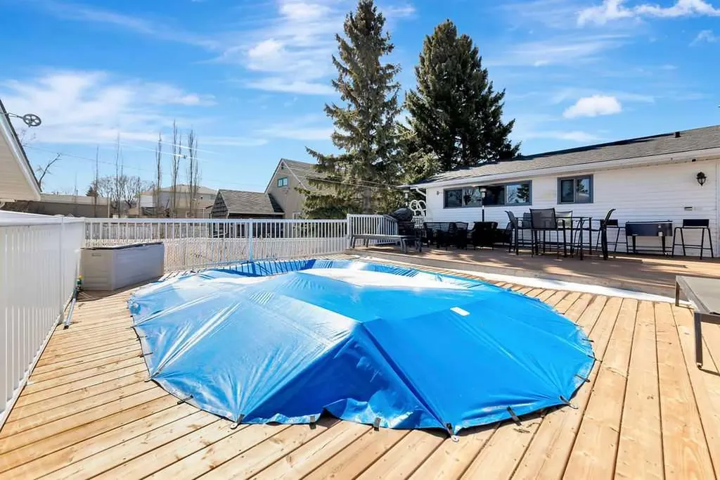 1206 1 Avenue Wainwright AB T9W 5A1