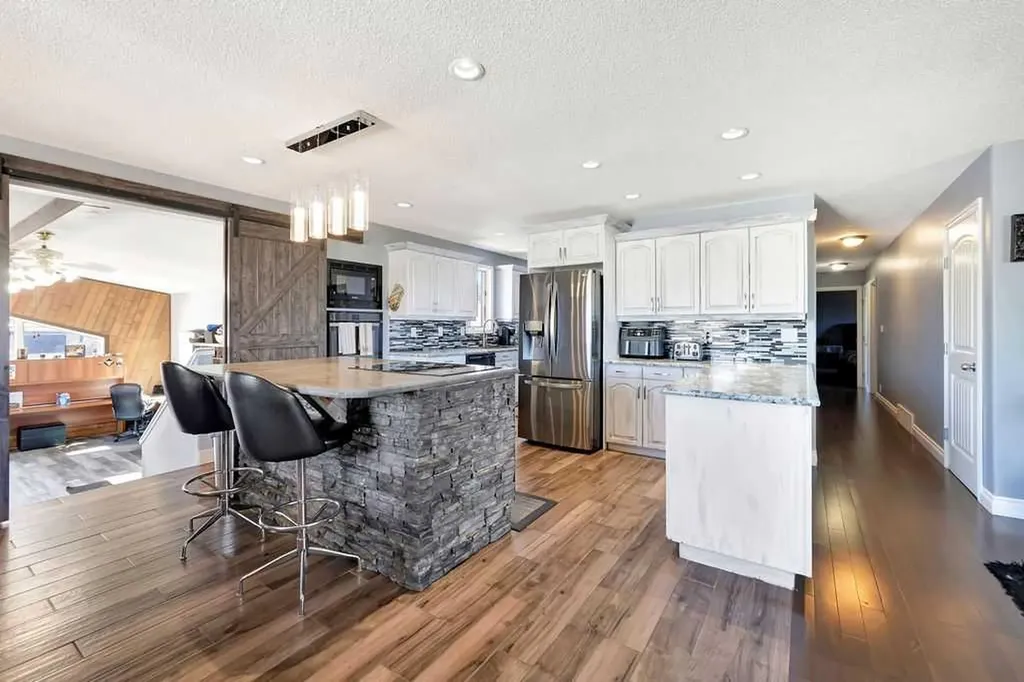 1206 1 Avenue Wainwright AB T9W 5A1