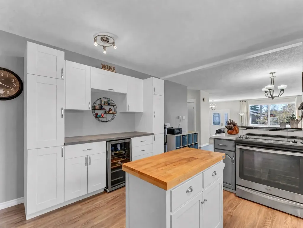 100 Fairview Avenue E Brooks AB T1R0N6
