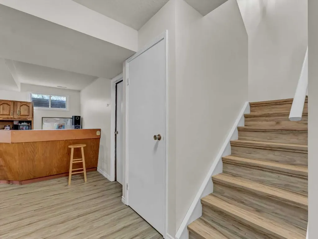 100 Fairview Avenue E Brooks AB T1R0N6
