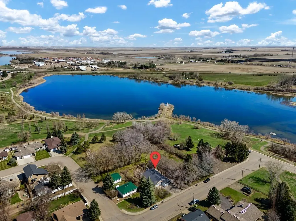100 Fairview Avenue E Brooks AB T1R0N6